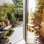 La Gobiniere Bed & Breakfast *