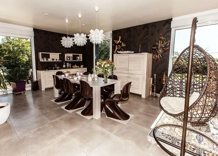 La Gobiniere Bed and Breakfast *